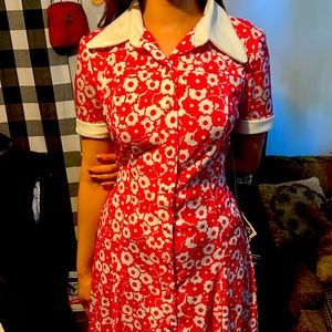 Original manufacturer and fabric tags and store tags